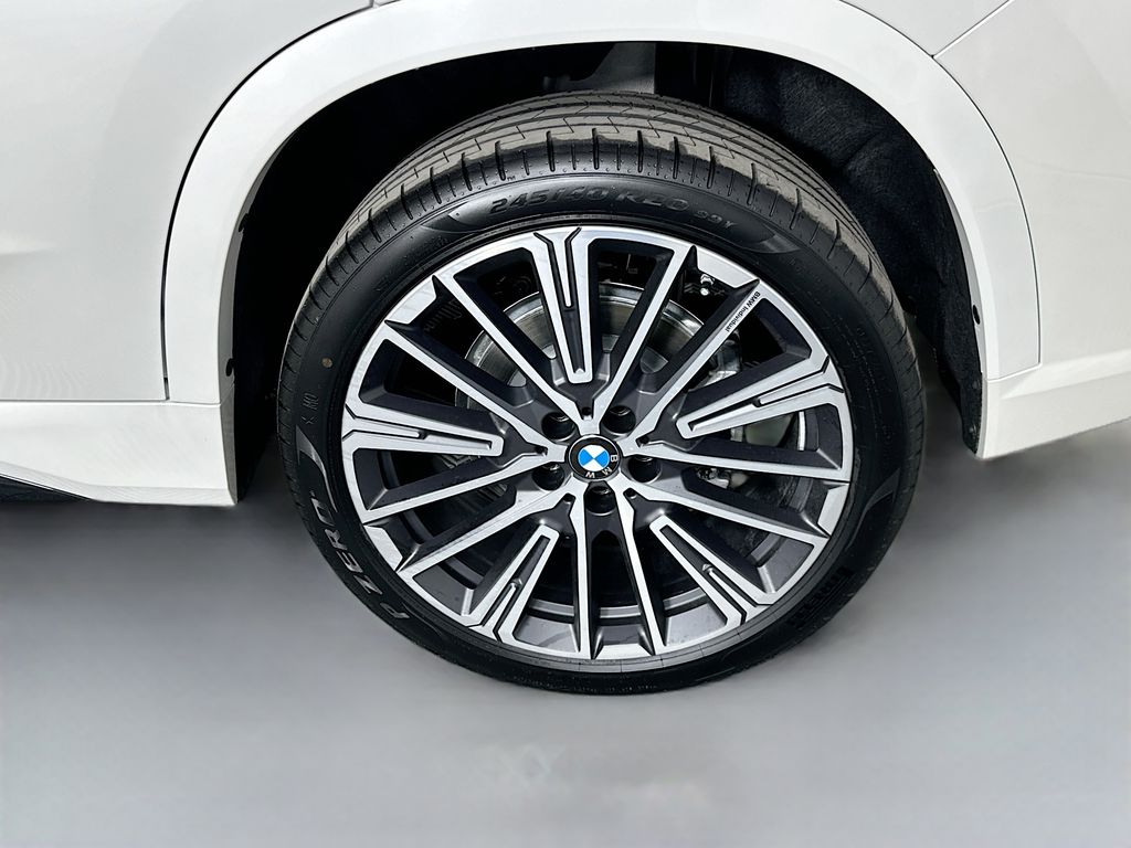 Thumbnail: 2025 BMW X1 - 23