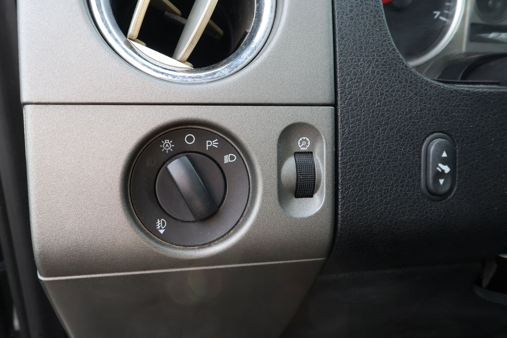 Thumbnail: 2005 Ford F-150 - 20