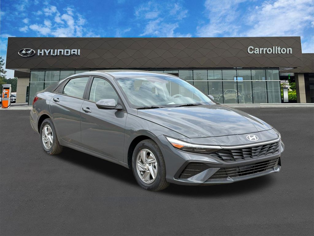New 2026 Gray Hyundai SE image 4