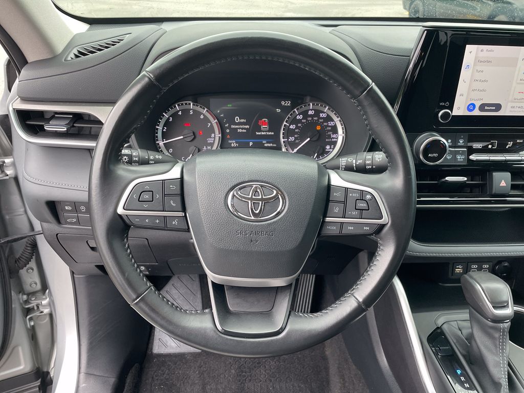 Used 2023 Toyota Highlander SUV