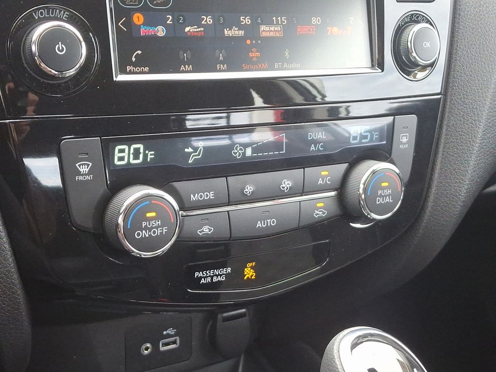 2021 Nissan Rogue Sport SV 15