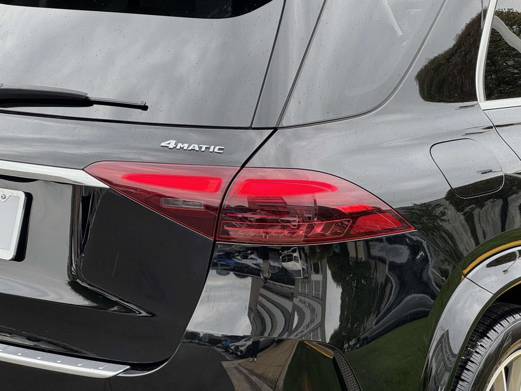 Thumbnail: 2024 Mercedes-Benz GLE - 8