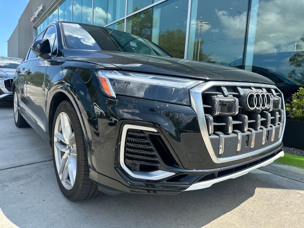 Mythos Black Metallic 2025 Audi Q7 quattro Premium Plus 55 TFSI SUV / Crossover All-Wheel Drive 8-Speed Automatic