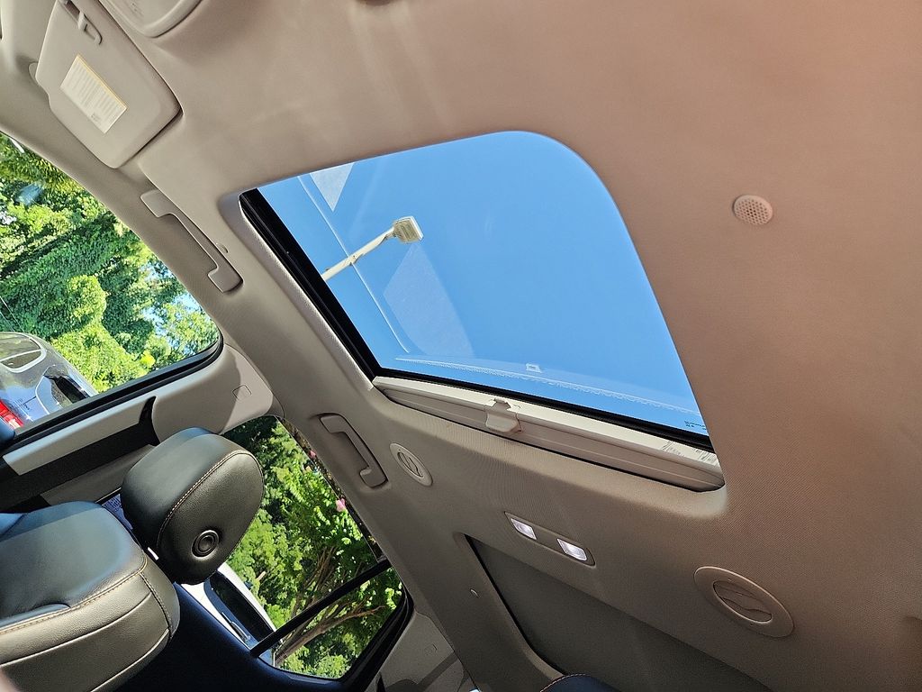 Thumbnail: 2019 Chevrolet Traverse - 14