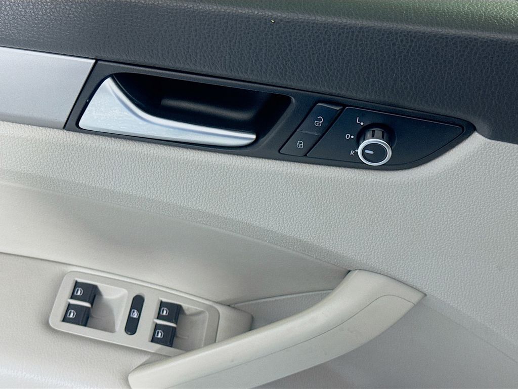 Used Car 2015 Volkswagen Passat  1.8t Limited Edition For Sale Under $10,000 In Austin, Texas