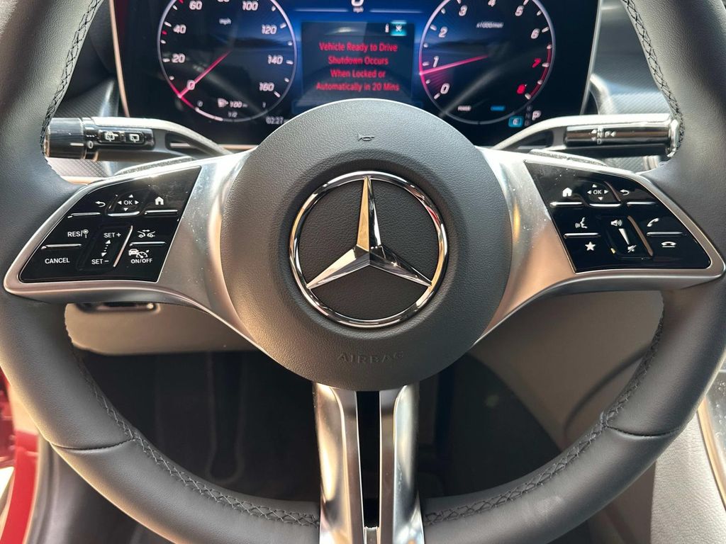 Thumbnail: 2025 Mercedes-Benz GLC - 18
