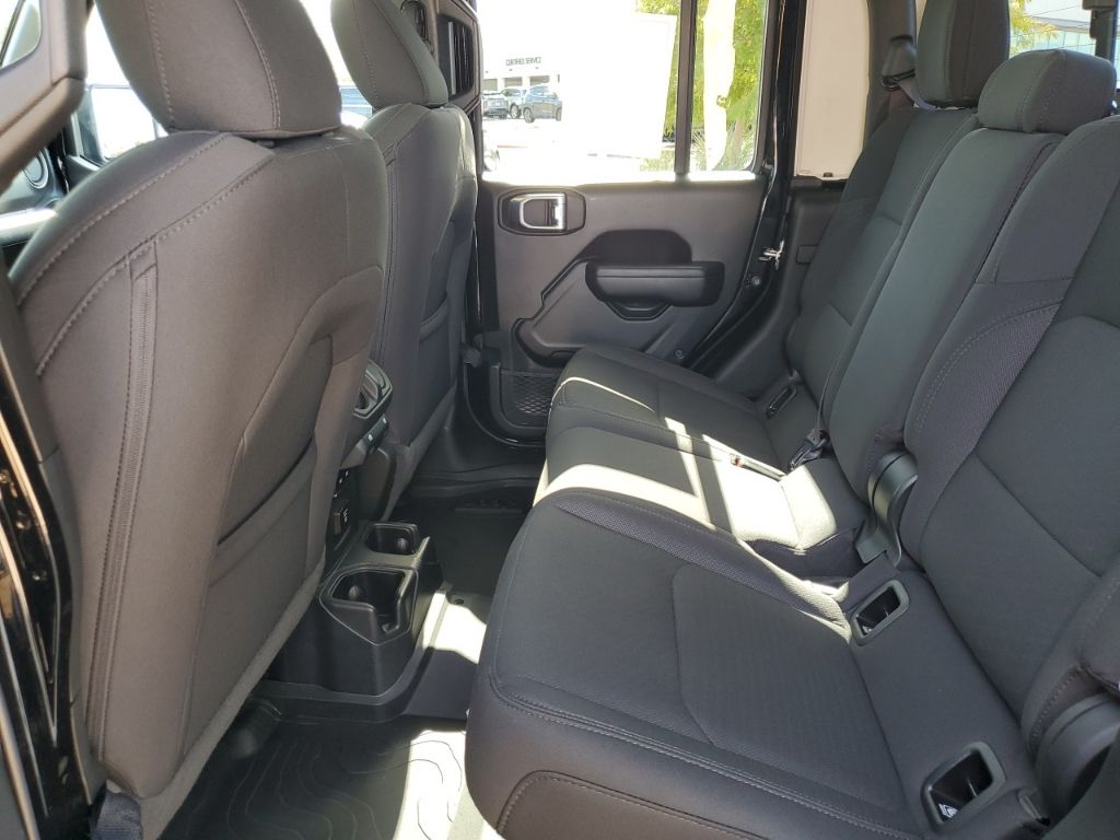 Used Car 2021 Jeep Gladiator  Sport For Sale Under $30,000 In Austin, Texas