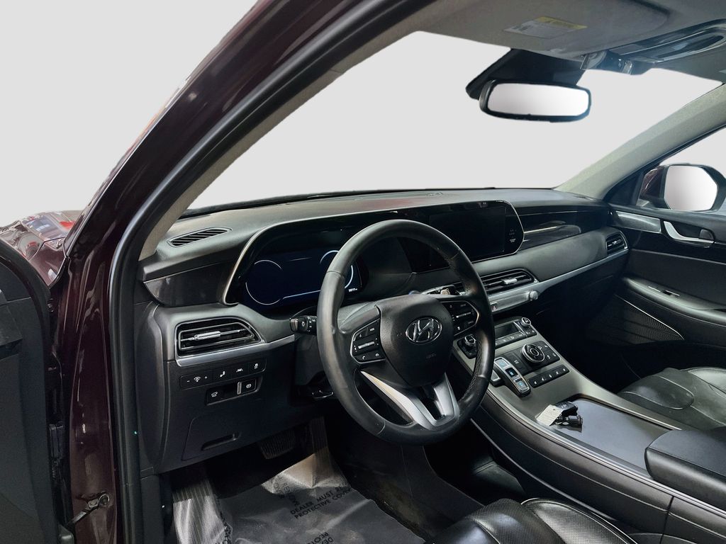 Used 2022 Sierra Burgundy Hyundai Limited image 9