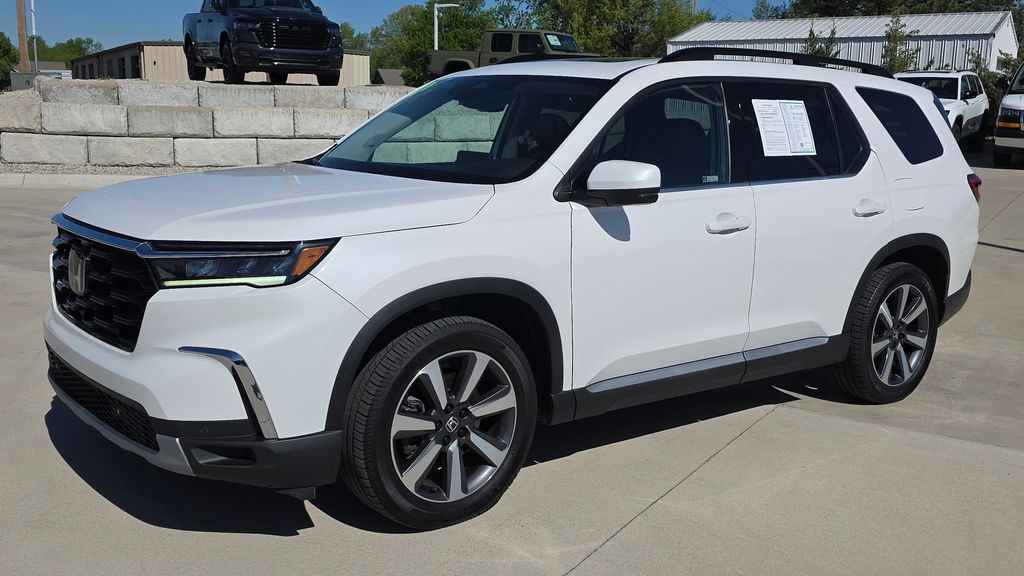 2023 Honda Pilot Touring