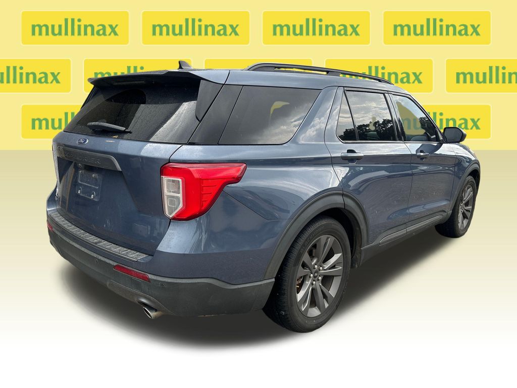 Used 2021 Blue Ford XLT image 2
