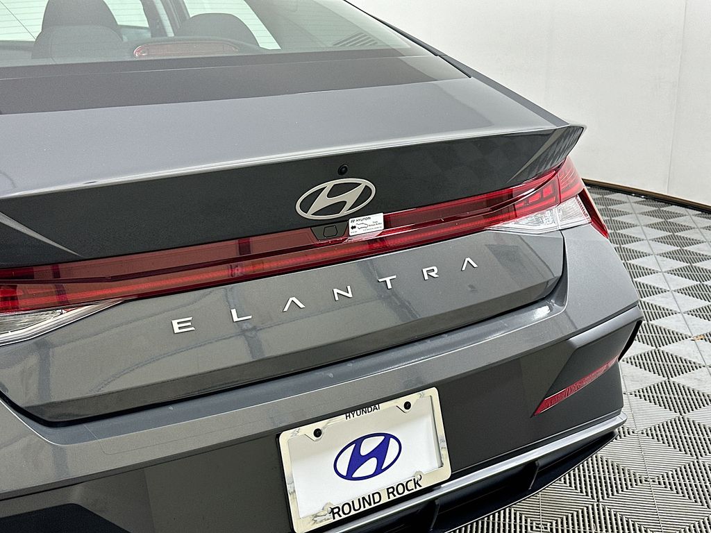 2024 Hyundai Elantra SEL 21