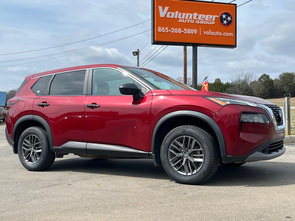 Red (Scarlet Ember Tintcoat) 2021 Nissan Rogue S FWD SUV / Crossover Front-Wheel Drive Continuously Variable Transmission