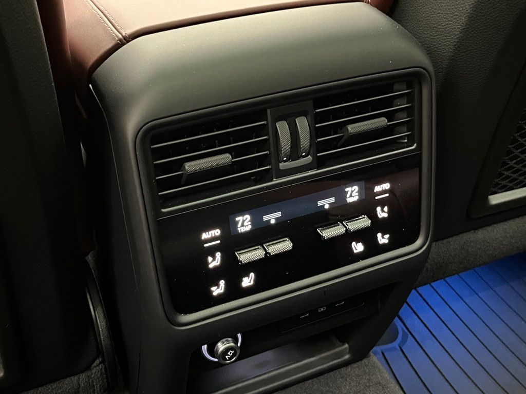Thumbnail: 2024 Porsche Cayenne - 29