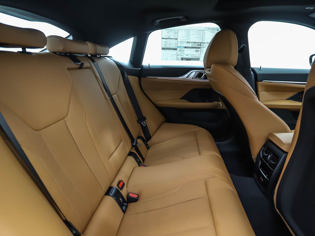 Thumbnail: 2025 BMW 4 Series - 26