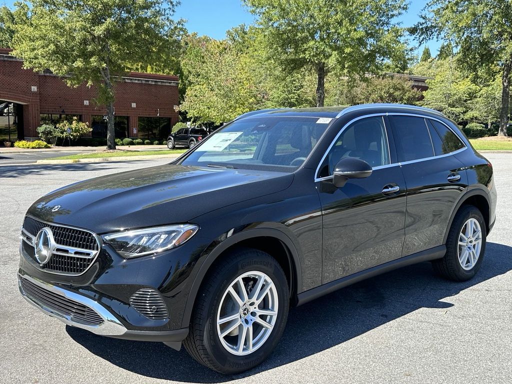 2025 Mercedes-Benz GLC GLC 300 3