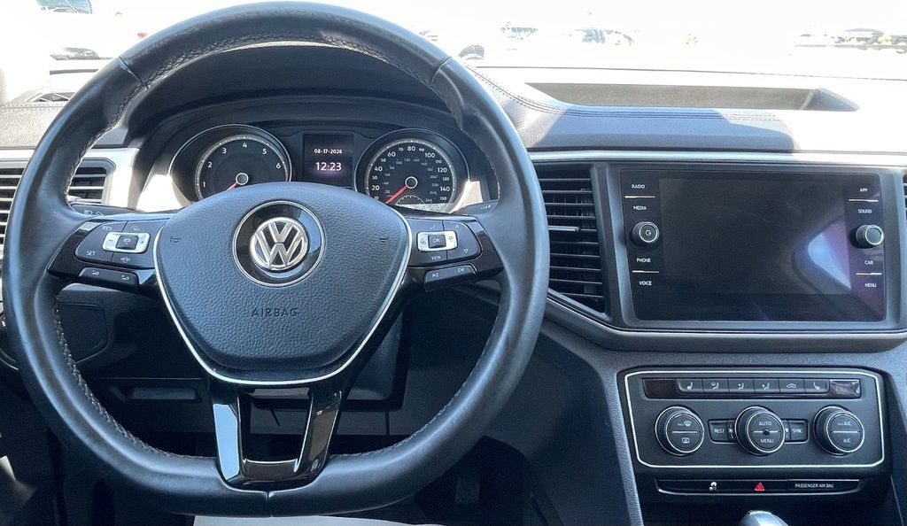 2020 Volkswagen Atlas 3.6L V6 SE White at Community Kia