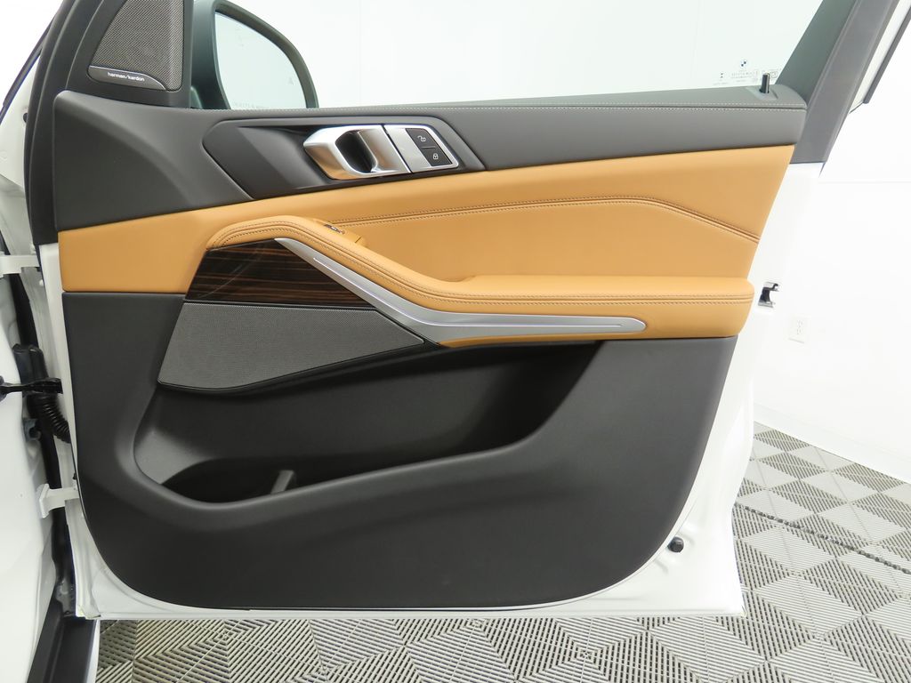 Thumbnail: 2026 BMW X5 - 26