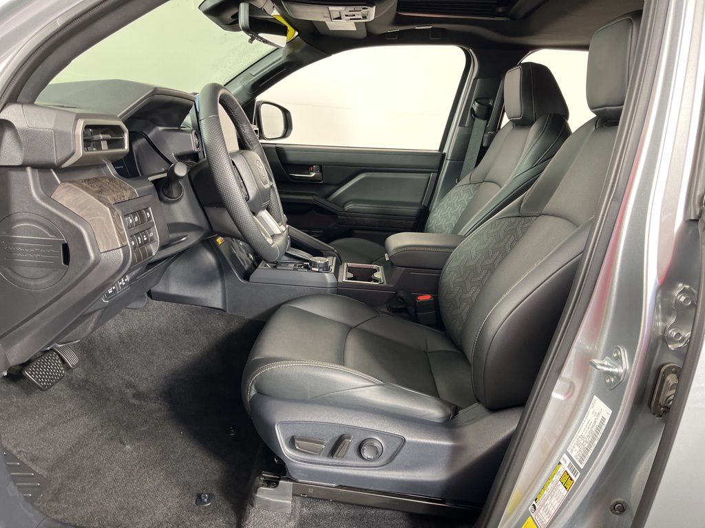 Thumbnail: 2024 Toyota Tacoma - 21