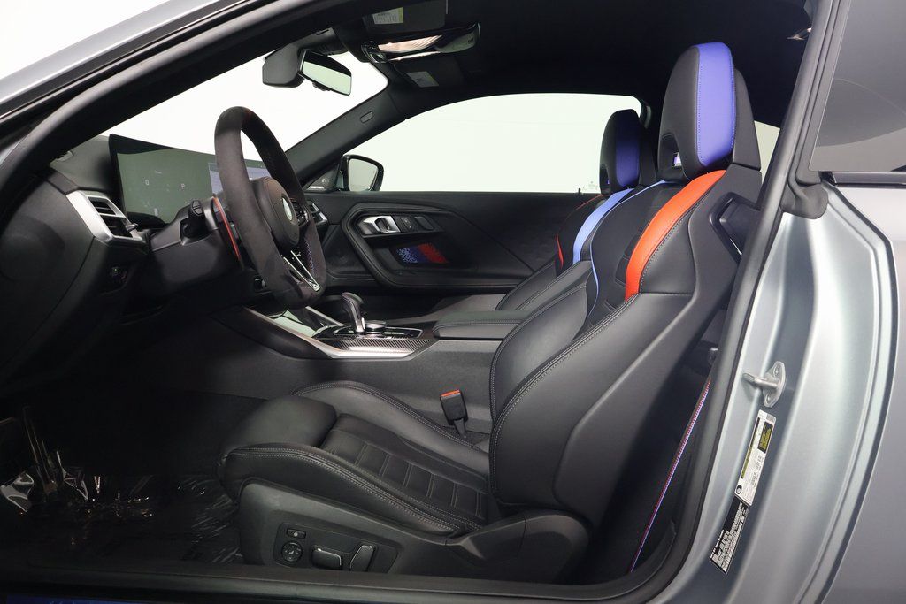 Thumbnail: 2025 BMW M2 - 10