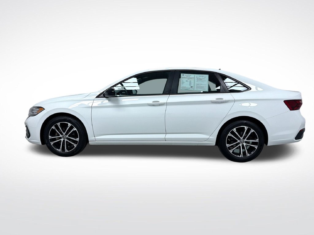 Used 2023 Volkswagen Jetta Sedan