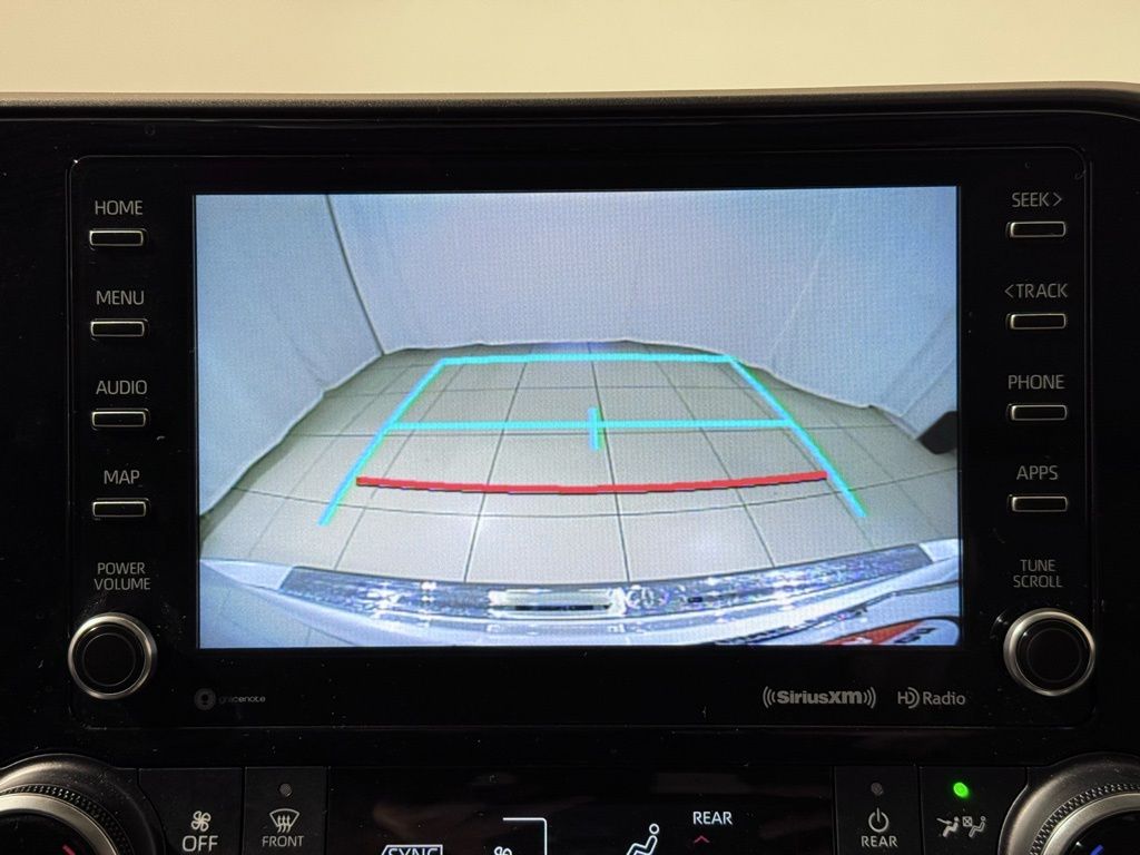 Thumbnail: 2022 Toyota Highlander - 30