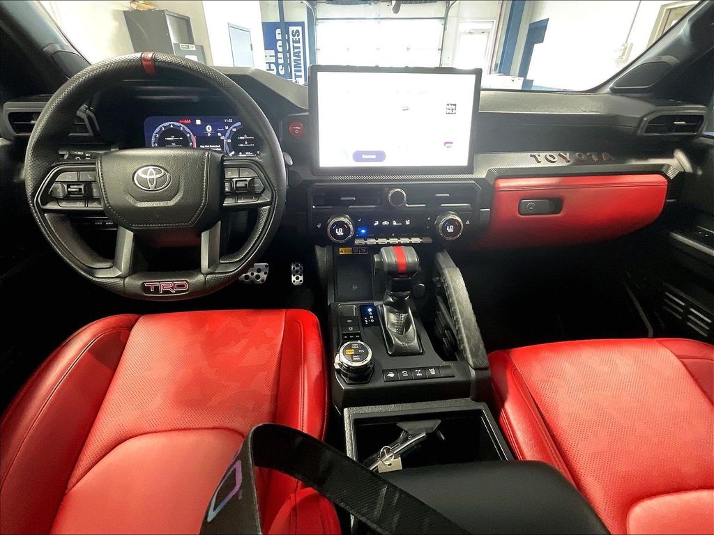 2025 Toyota Tacoma Hybrid — photo 21
