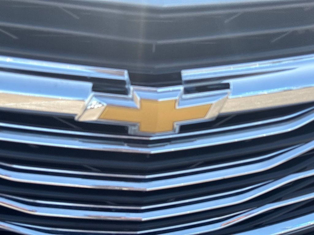 2024 Chevrolet Malibu LT - 3