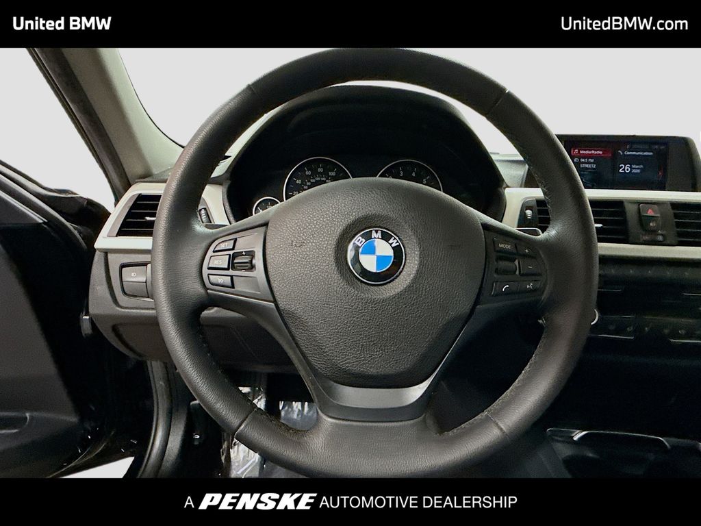 Thumbnail: 2018 BMW 3 Series - 6