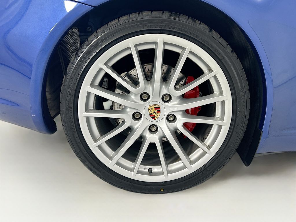 Thumbnail: 2006 Porsche 911 - 28