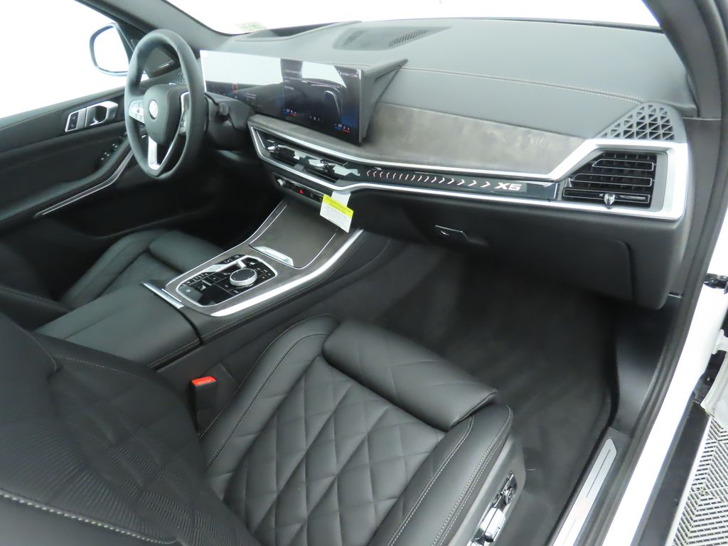 Thumbnail: 2026 BMW X5 - 18