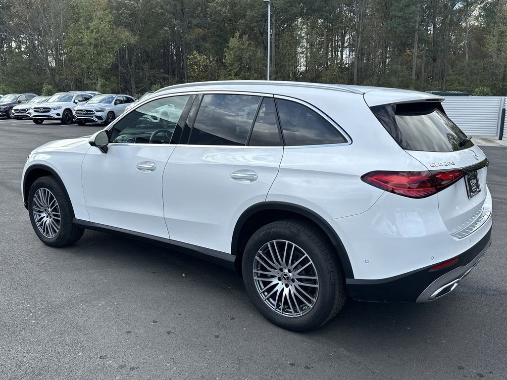 2023 Mercedes-Benz GLC GLC 300 6