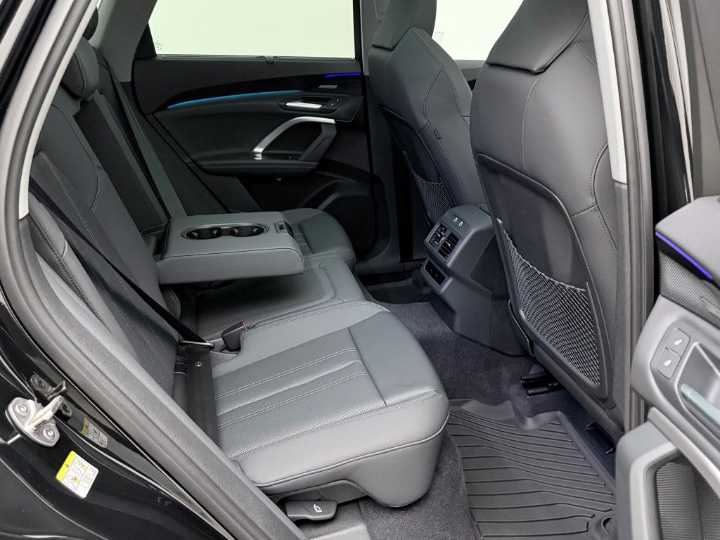 Thumbnail: 2025 Audi Q5 - 19