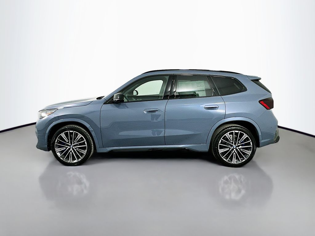 Thumbnail: 2025 BMW X1 - 8