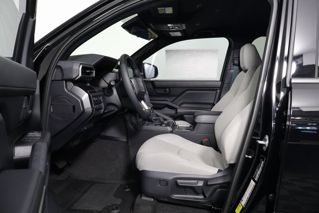 Thumbnail: 2025 Toyota 4Runner - 10