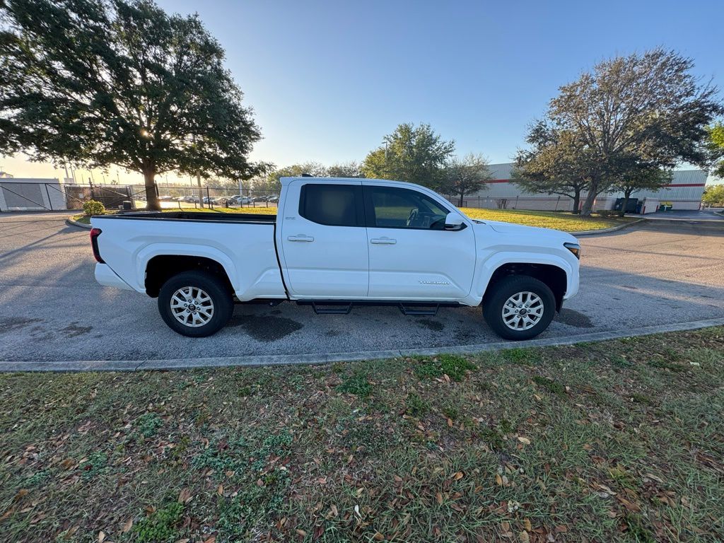 2024 Toyota Tacoma SR5 6