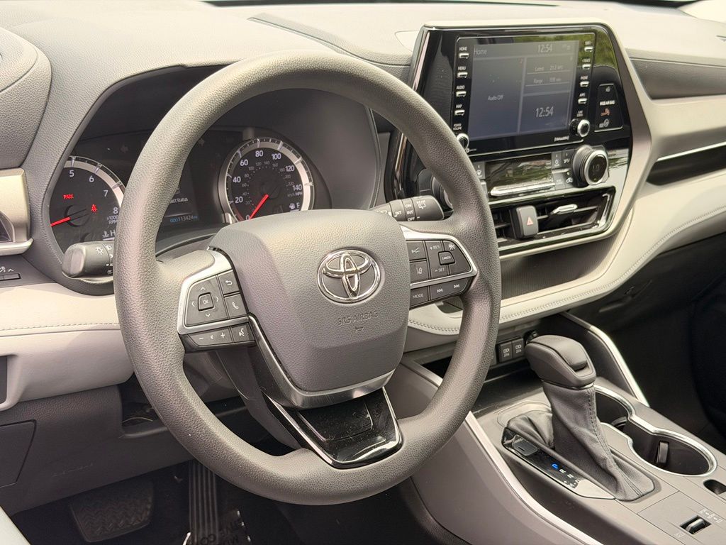 2021 Toyota Highlander L Celestial Silver Metallic - Jim Hudson Acura - Image 22