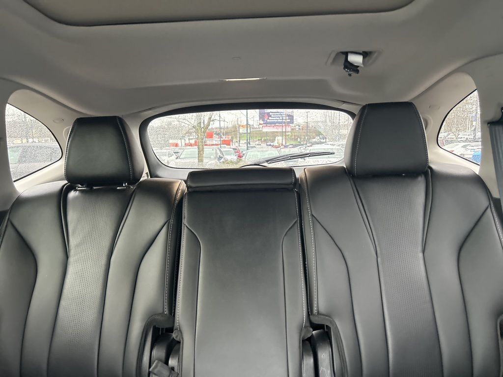 used 2025 Acura MDX car, priced at $49,802