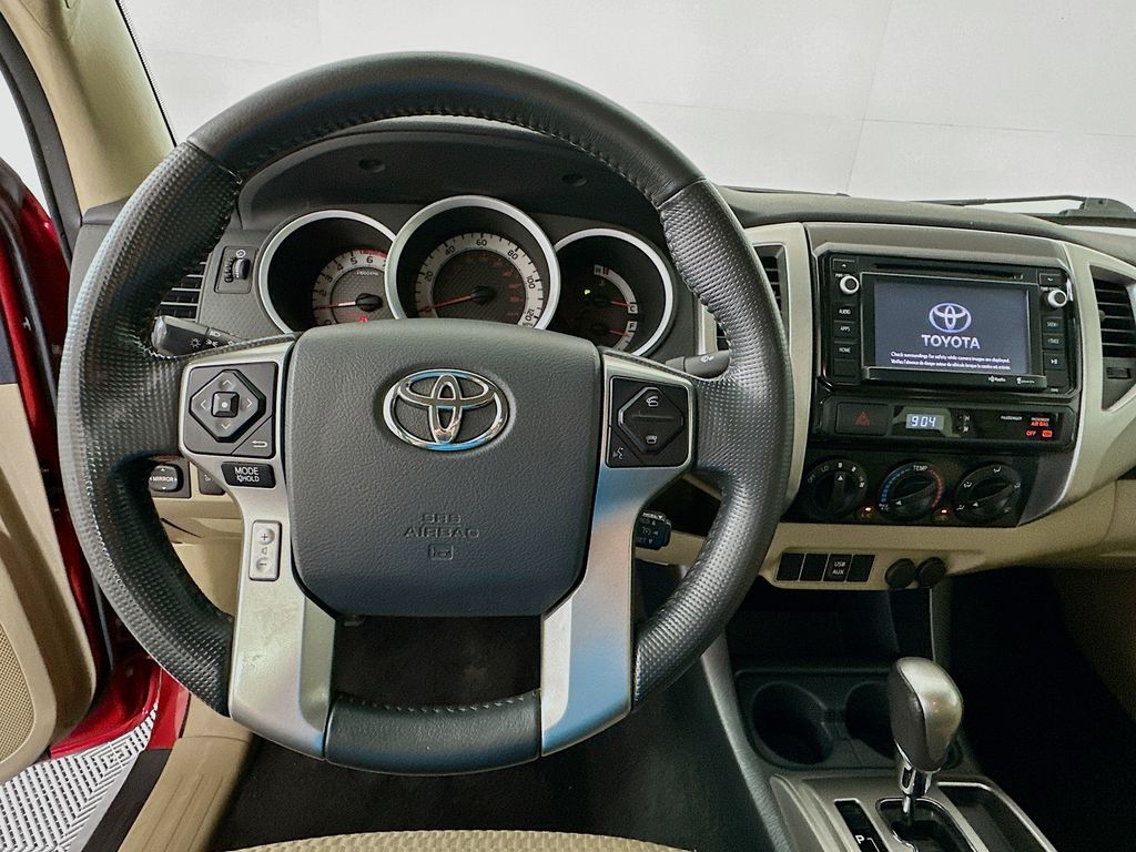 Thumbnail: 2014 Toyota Tacoma - 11