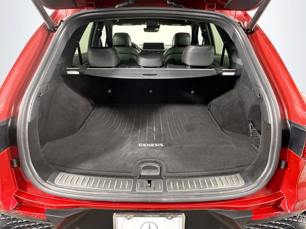 Thumbnail: 2024 Genesis GV70 - 29