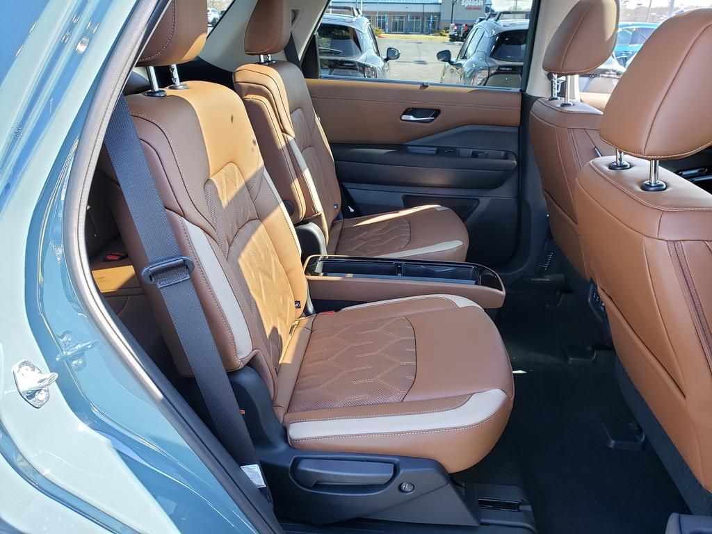 new 2026 Nissan Pathfinder car, priced at $50,138