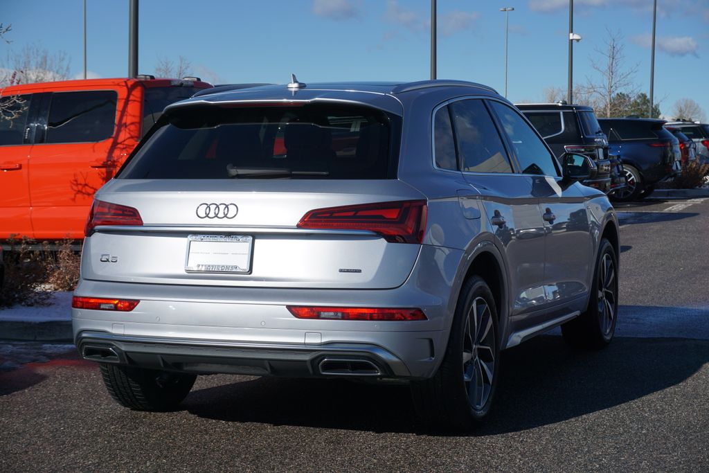 2022 Audi Q5 45 S line Premium Plus 2