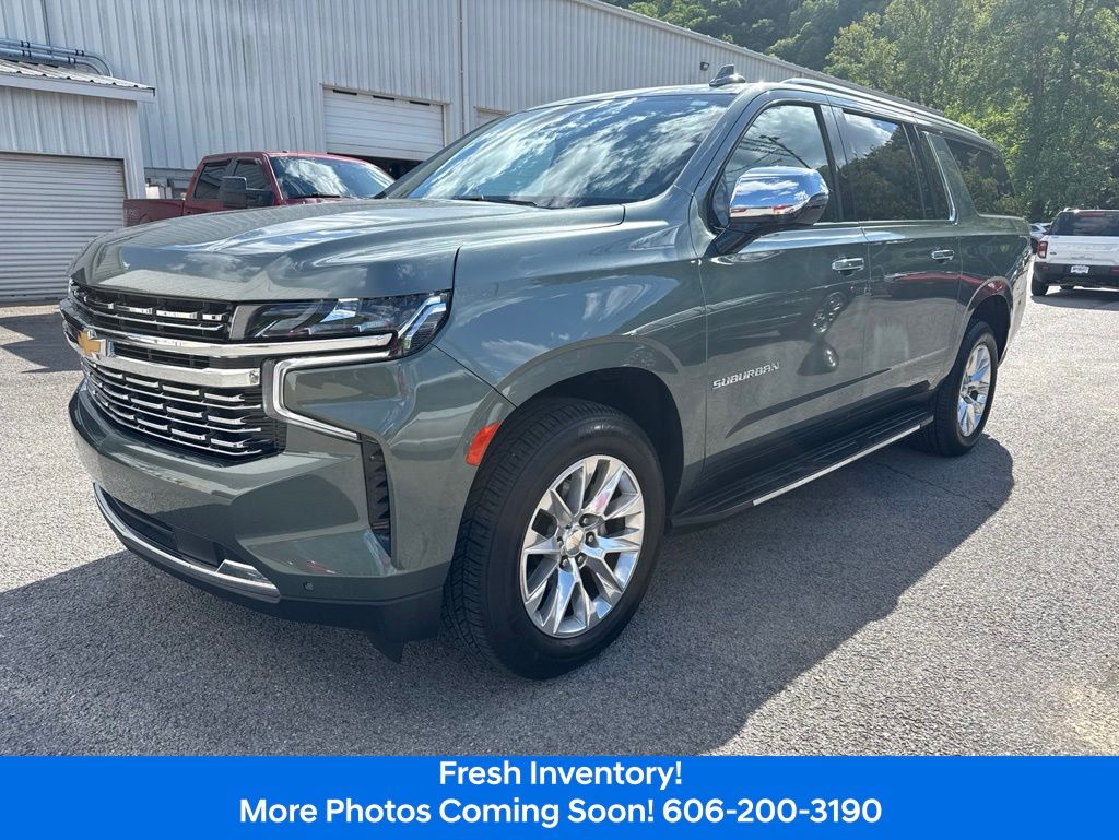 Silver Sage Metallic 2023 Chevrolet Suburban Premier 4WD SUV / Crossover Four-Wheel Drive