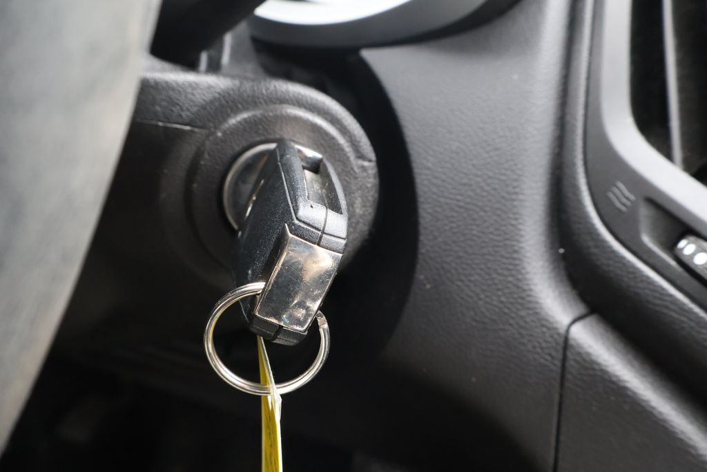 Thumbnail: 2014 Chevrolet Equinox - 27