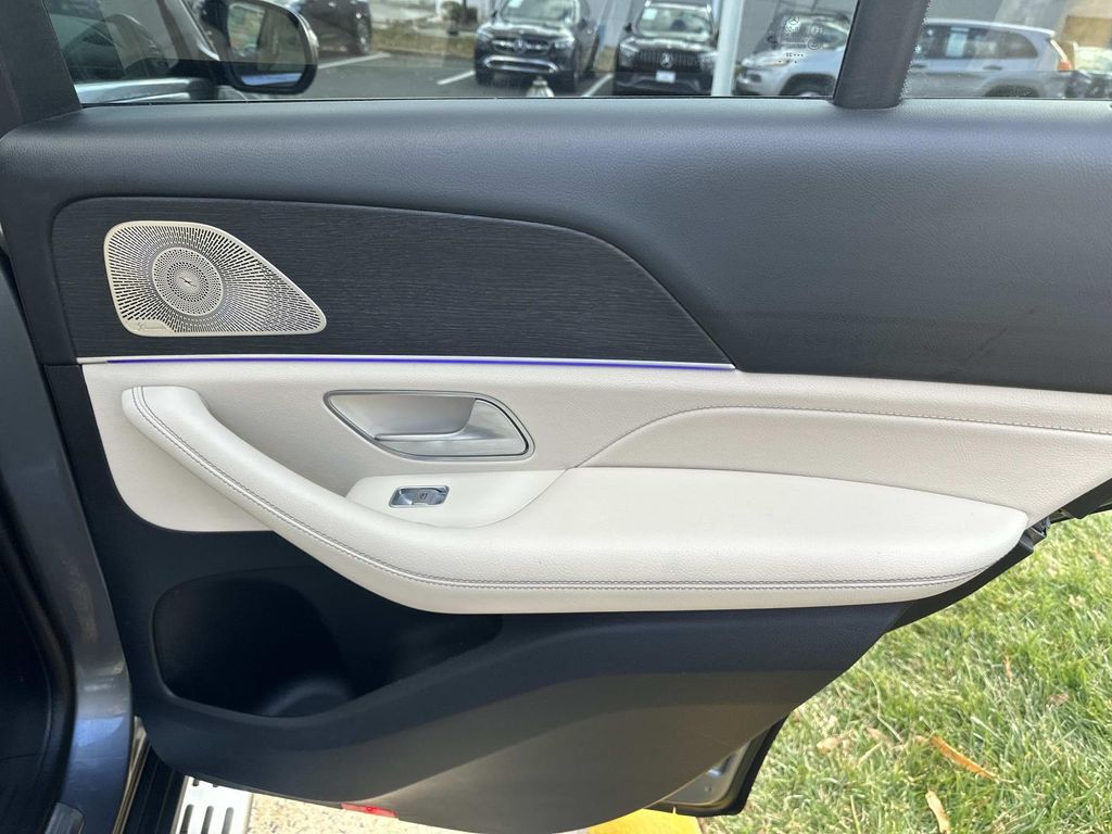 Thumbnail: 2022 Mercedes-Benz GLE - 24