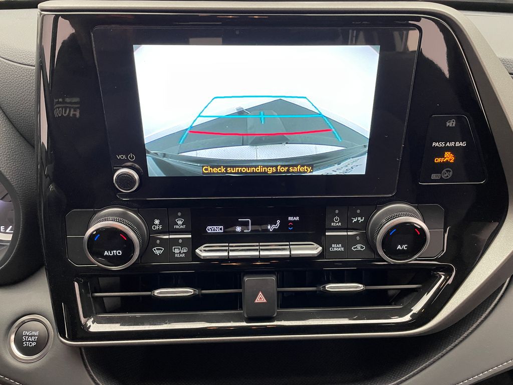 Thumbnail: 2025 Toyota Highlander - 26