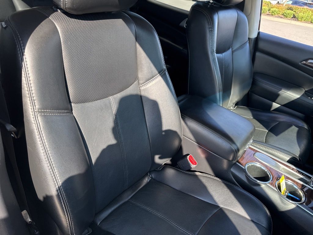 2016 Nissan Pathfinder Platinum