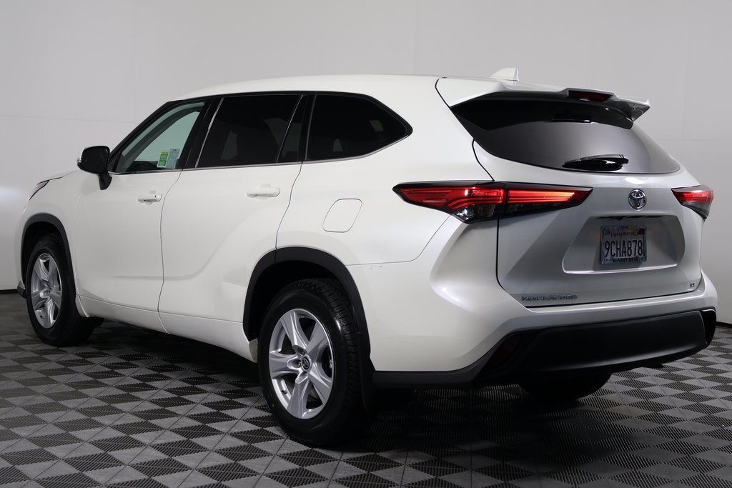 Thumbnail: 2020 Toyota Highlander - 6