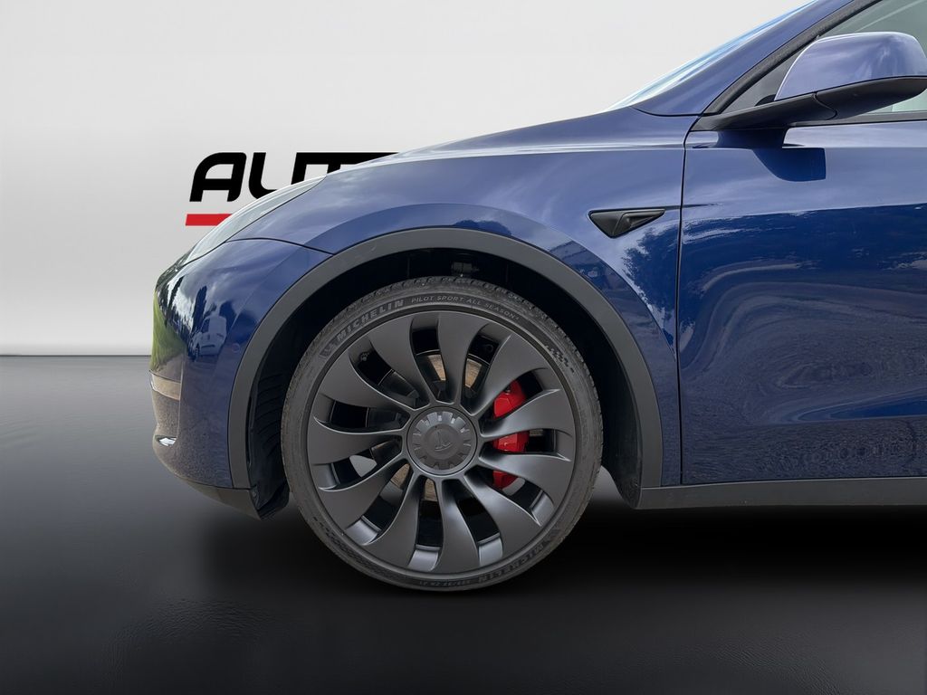 Used 2022 Blue Tesla Performance image 9