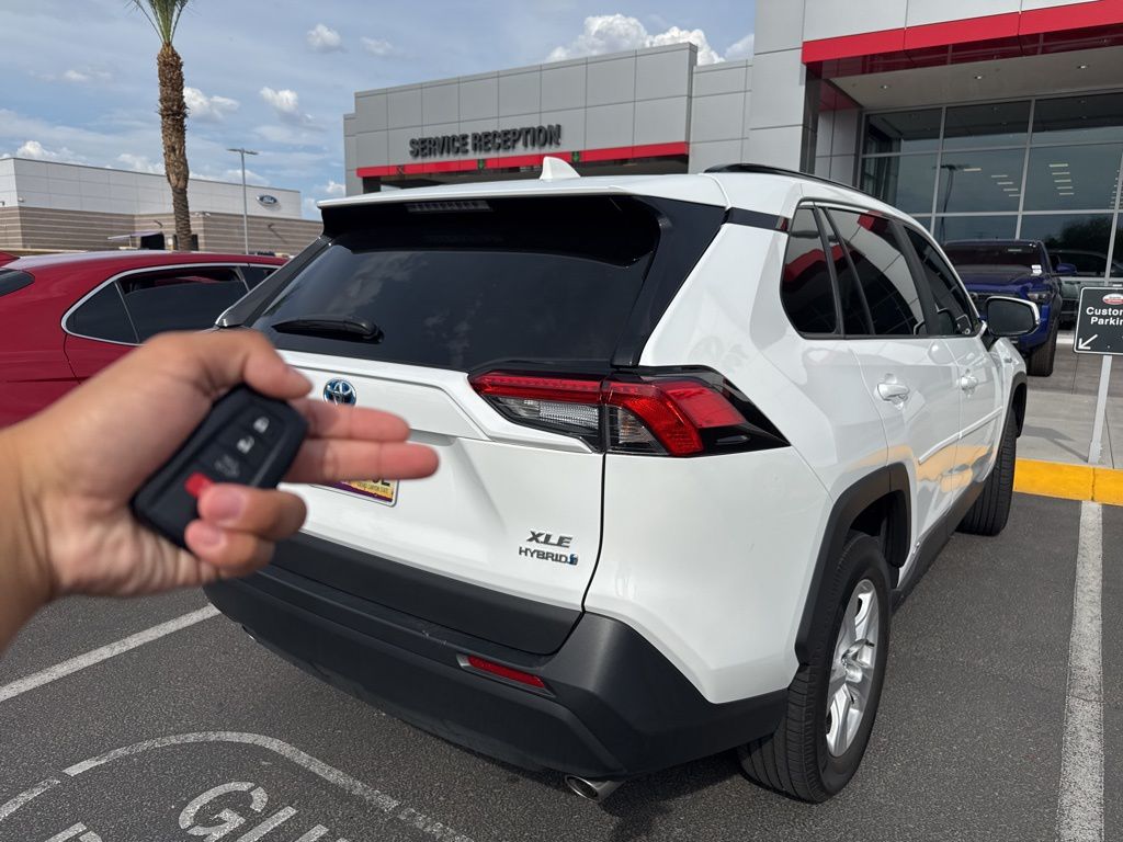 Thumbnail: 2020 Toyota RAV4 - 5