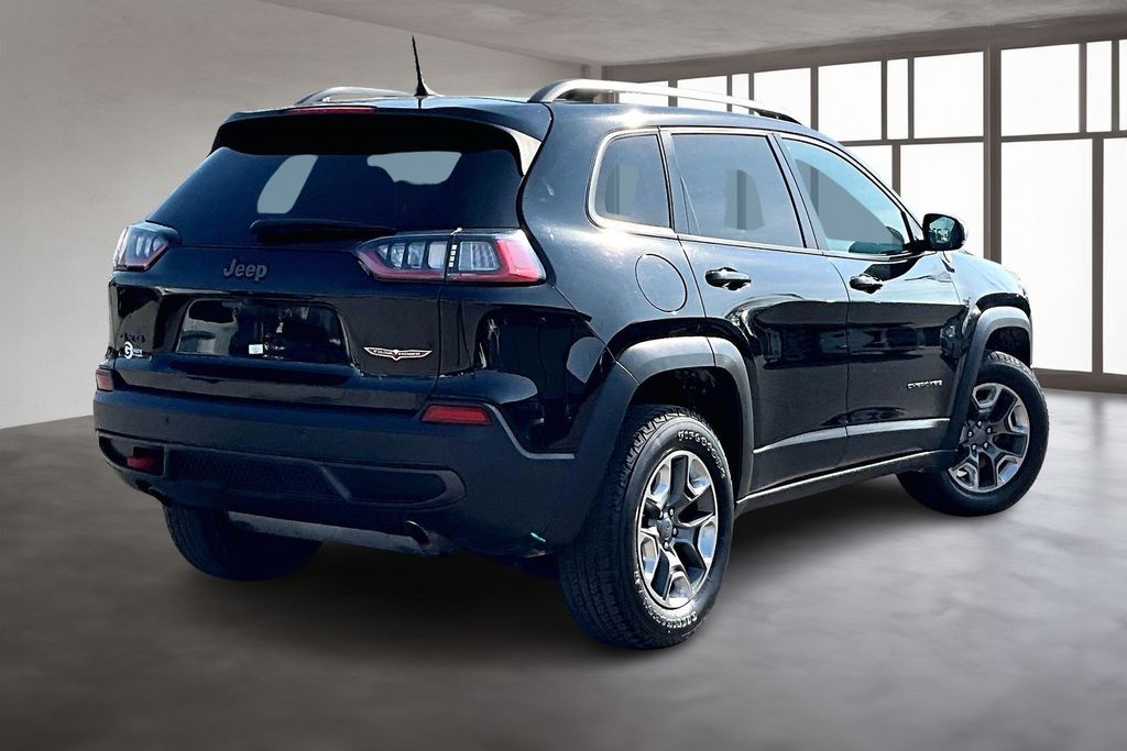 Used 2019 Black Jeep Trailhawk image 3